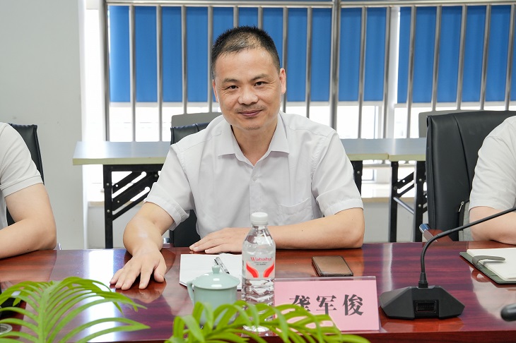 1758846844672173.jpg 401.jpg